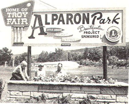 alparon park old sign